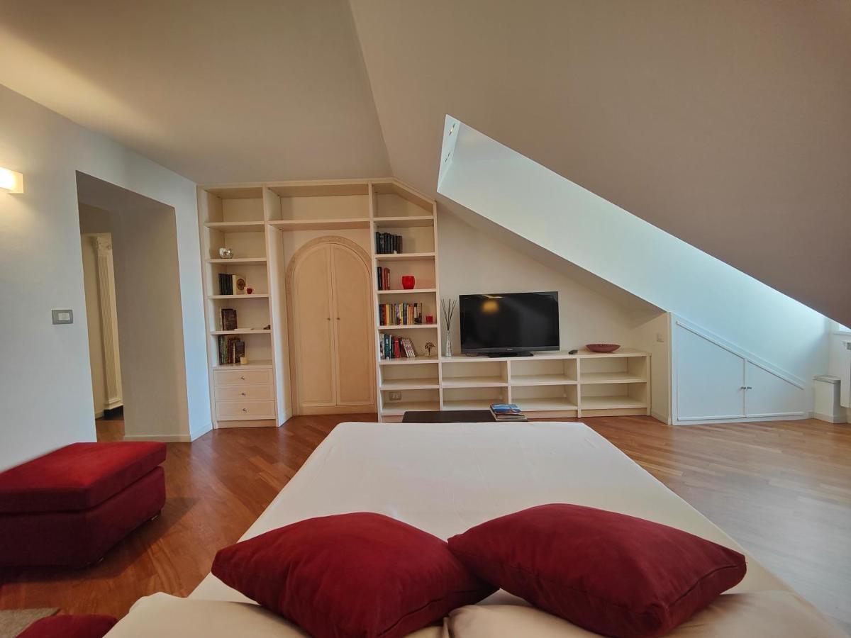 Hostdomus - September Suite Torino Kültér fotó